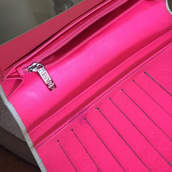 CHANEL wallet - Picture 4 of 8